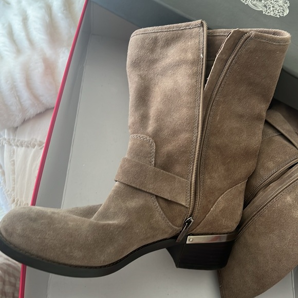 Vince Camuto Boots!! - Picture 3 of 8